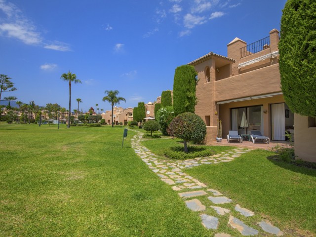 Apartment, Estepona, R5108974