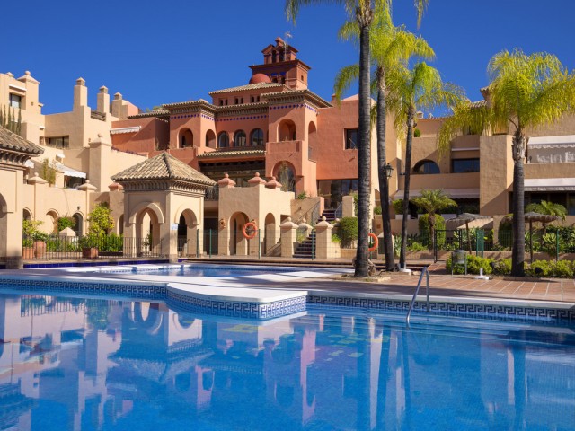 Apartment, Estepona, R5108974