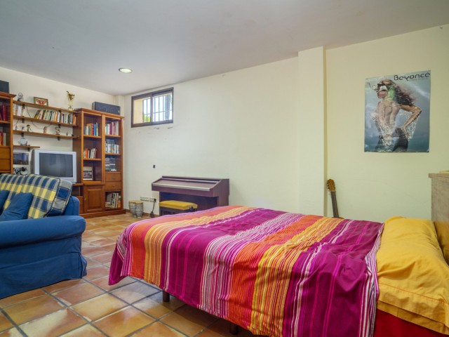 6 Bedrooms Villa in Guadalmina Alta