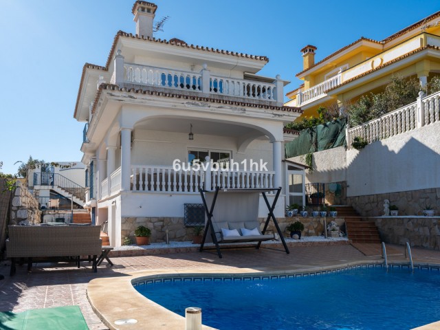 5 Makuuhuoneen Huvila Fuengirola
