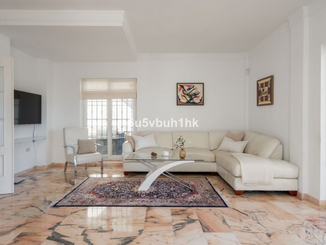 5 Makuuhuoneen Huvila Fuengirola