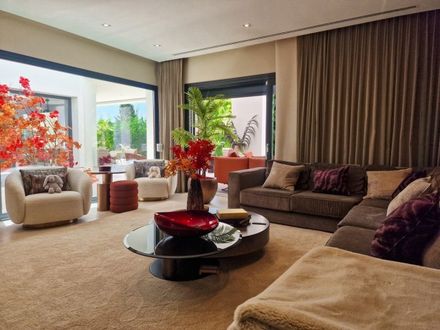Villa con 5 Dormitorios  en Marbella