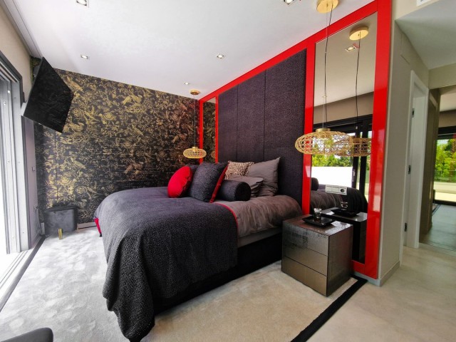 Villa con 5 Dormitorios  en Marbella