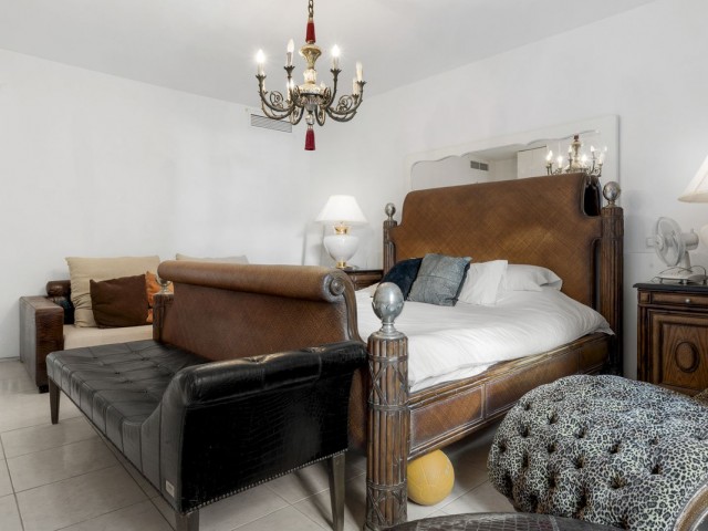 2 Bedrooms Apartment in Puerto Banús