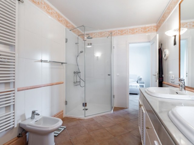 Apartamento con 3 Dormitorios  en La Mairena