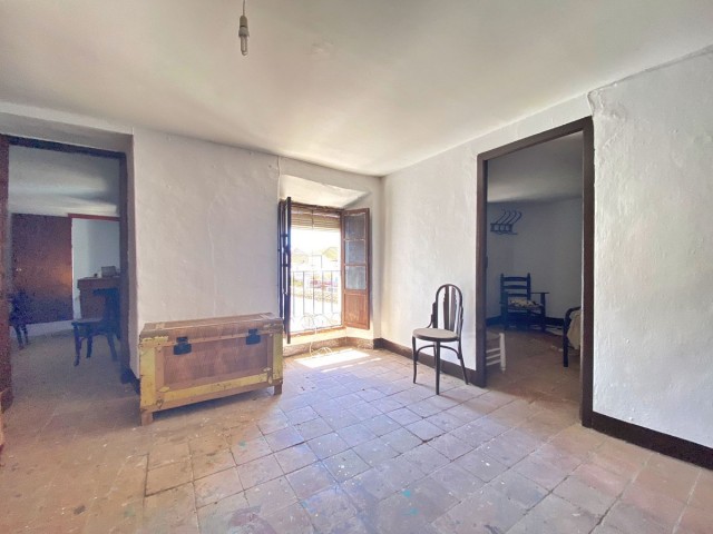 6 Bedrooms Villa in Marbella