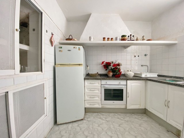 6 Bedrooms Villa in Marbella