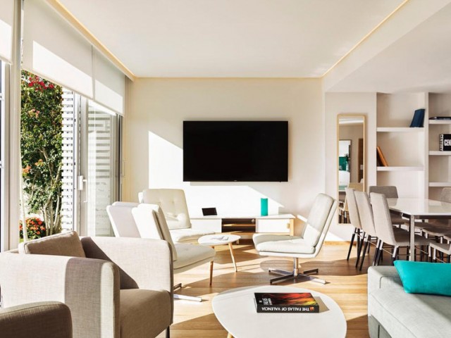 Villa, The Golden Mile, R5065969
