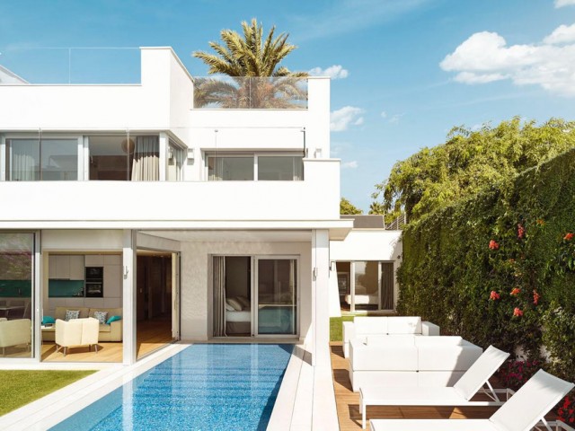 5 Bedrooms Villa in The Golden Mile