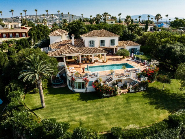 9 Bedrooms Villa in Sotogrande