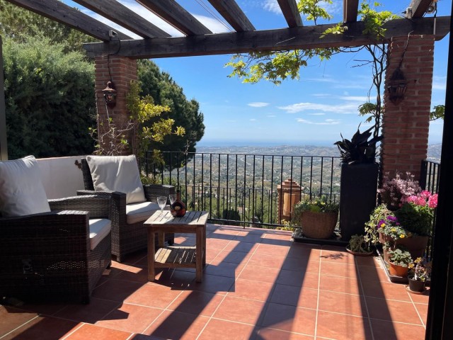 3 Bedrooms Villa in Mijas