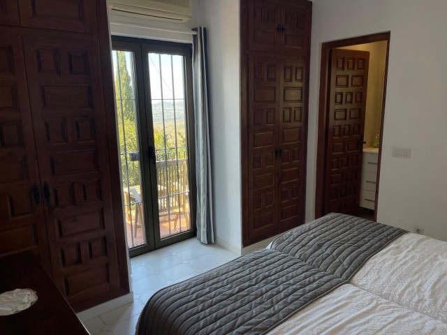3 Bedrooms Villa in Mijas