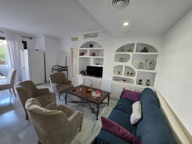 3 Bedrooms Apartment in Puerto Banús