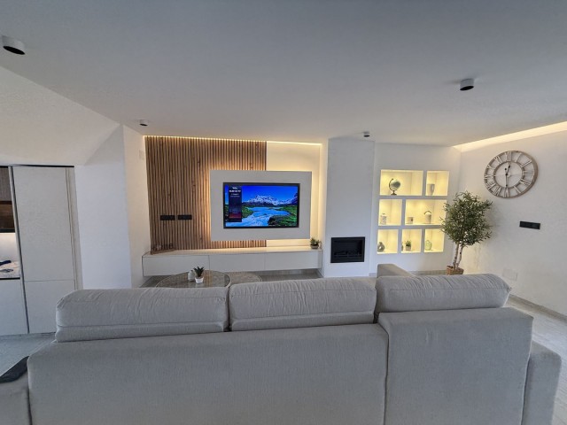 2 Slaapkamer Rijtjeshuis in Casares Playa