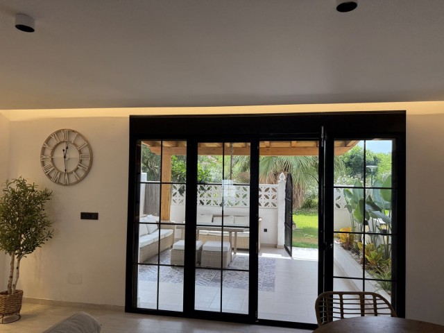 2 Slaapkamer Rijtjeshuis in Casares Playa