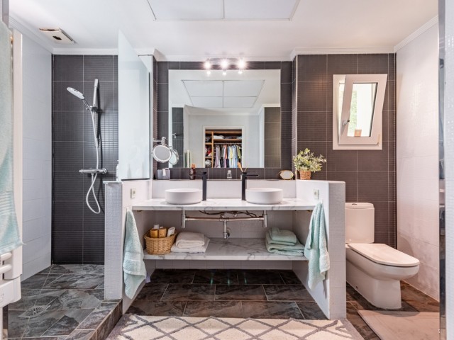 6 Soveroms Villa i Sierrezuela