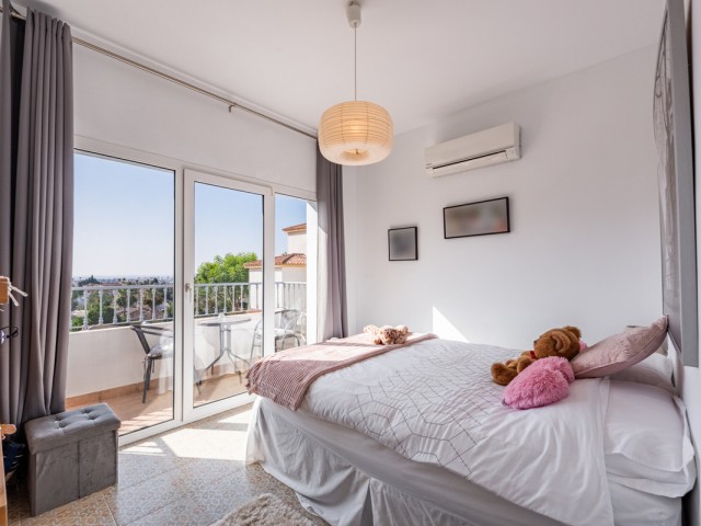 6 Soveroms Villa i Sierrezuela