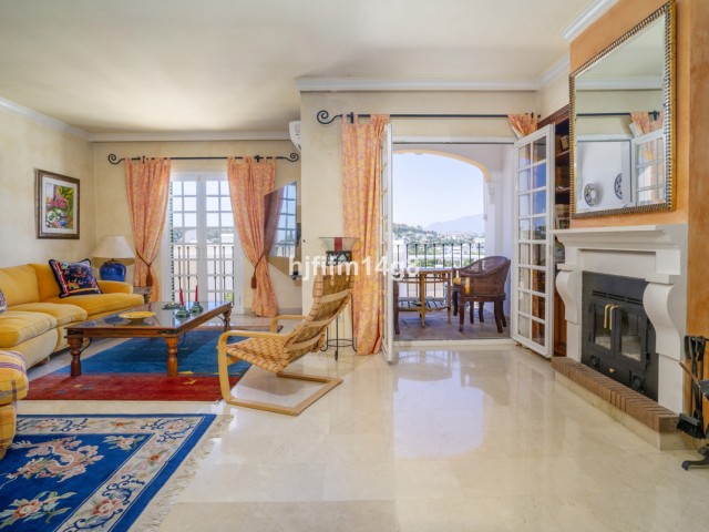 3 Bedrooms Townhouse in Nueva Andalucía