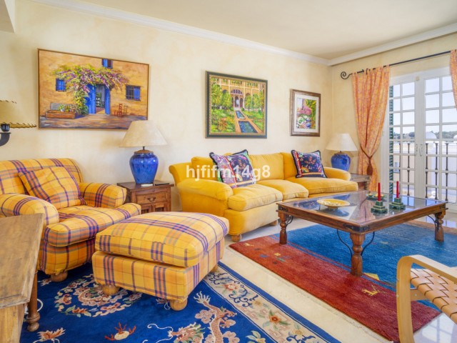 3 Bedrooms Townhouse in Nueva Andalucía