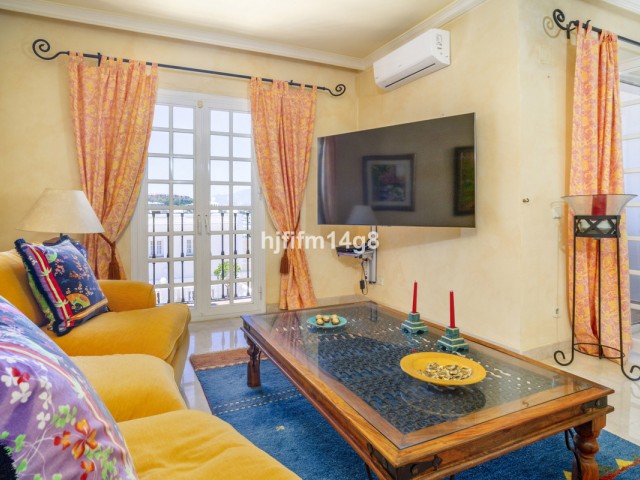 3 Bedrooms Townhouse in Nueva Andalucía