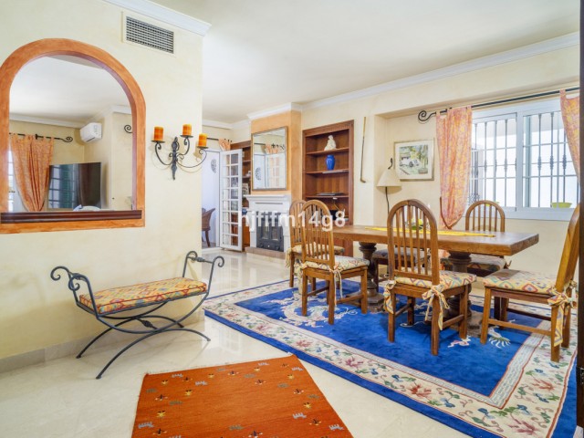 3 Bedrooms Townhouse in Nueva Andalucía