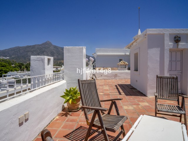 3 Bedrooms Townhouse in Nueva Andalucía