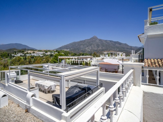 3 Bedrooms Townhouse in Nueva Andalucía
