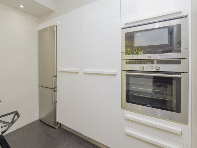 Villa con 4 Dormitorios  en Artola