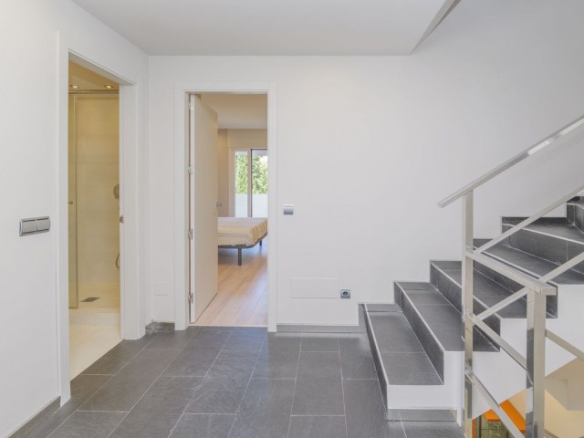 Villa con 4 Dormitorios  en Artola