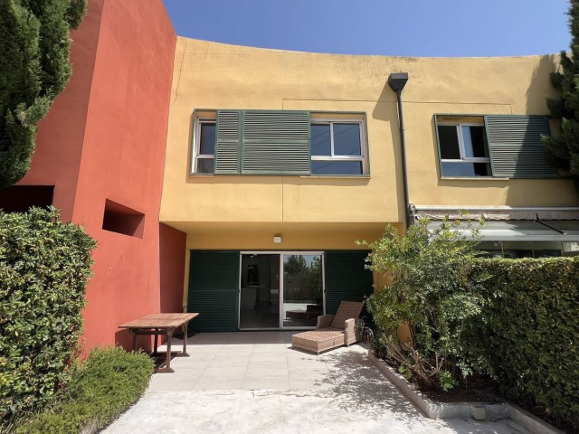 3 Bedrooms Townhouse in Benalmadena