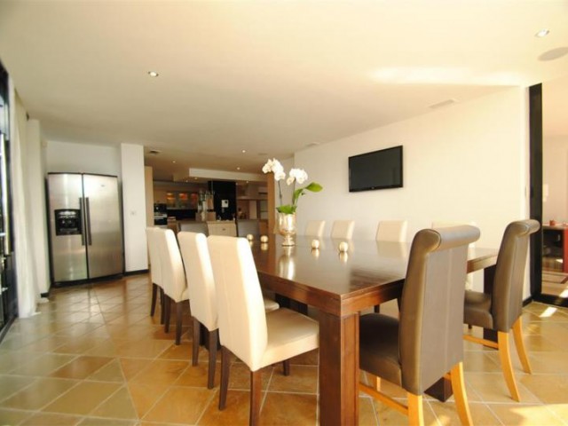 8 Sovrums Villa i Cabopino