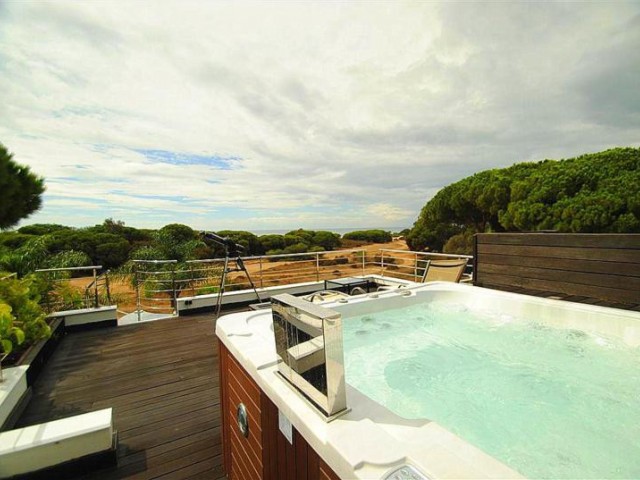 8 Sovrums Villa i Cabopino