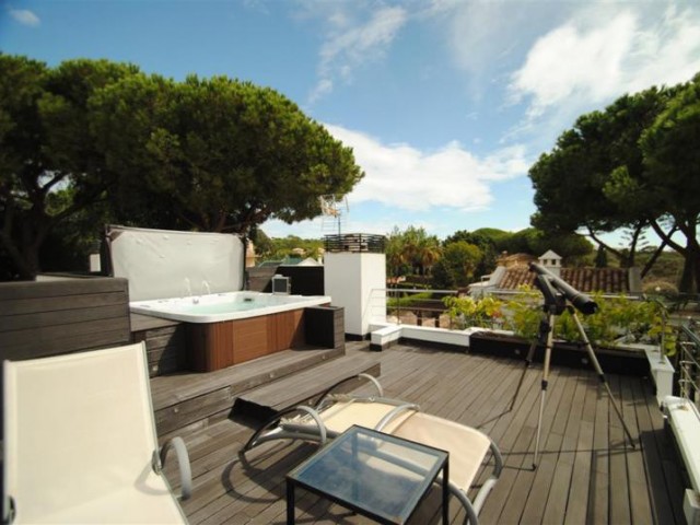 8 Sovrums Villa i Cabopino