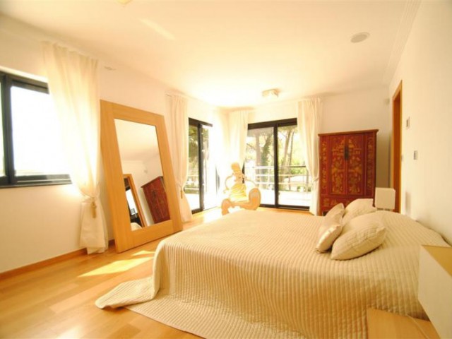 8 Sovrums Villa i Cabopino