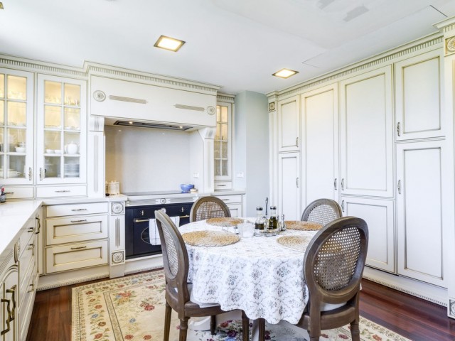 Appartement avec 3 Chambres  à Bahía de Marbella