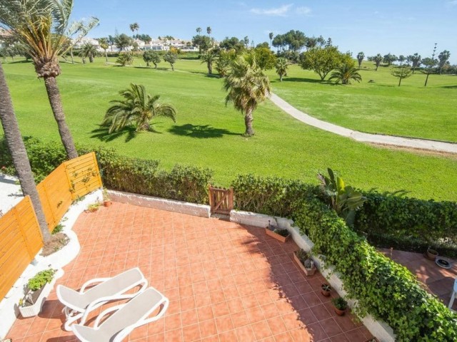 Townhouse, La Duquesa, R5111626