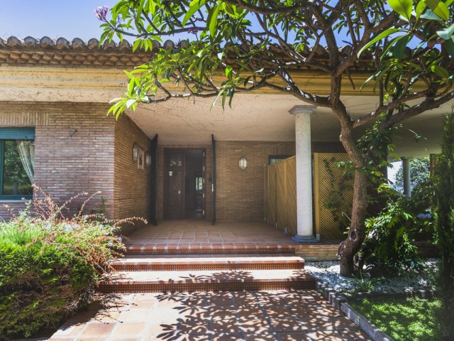 5 Bedrooms Villa in Sotogrande