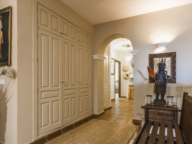 5 Bedrooms Villa in Sotogrande