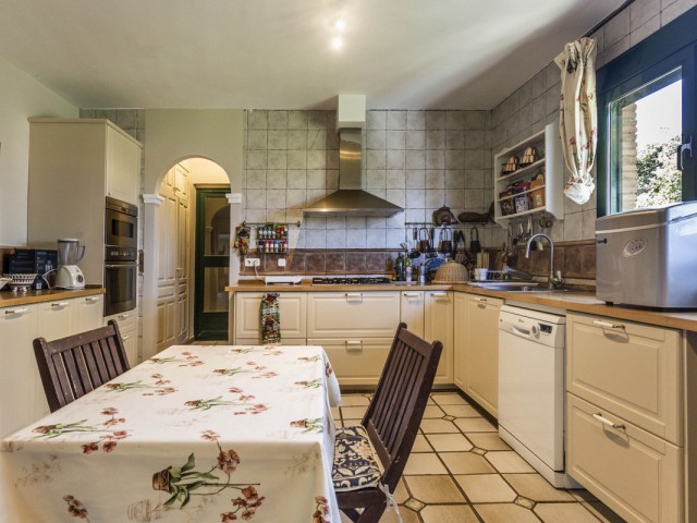 5 Bedrooms Villa in Sotogrande