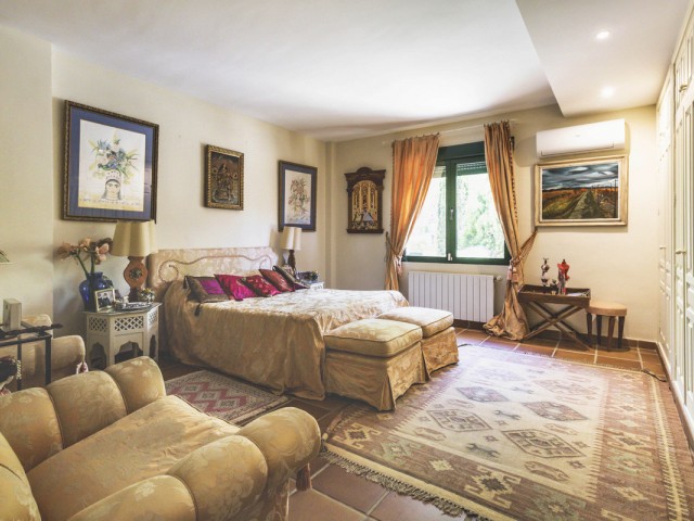 5 Bedrooms Villa in Sotogrande