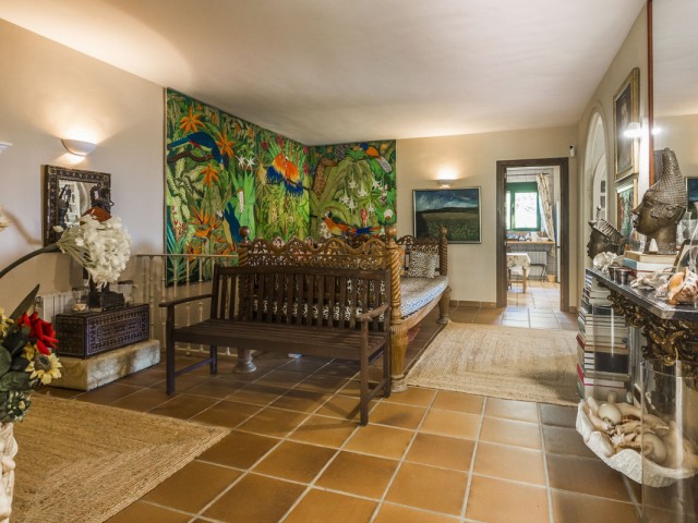 5 Bedrooms Villa in Sotogrande