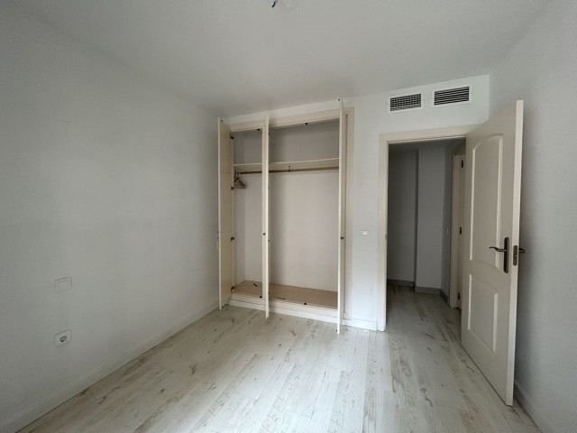 Apartamento con 3 Dormitorios  en Benalmadena Costa