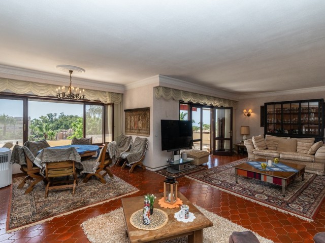 Villa con 6 Dormitorios  en Carib Playa