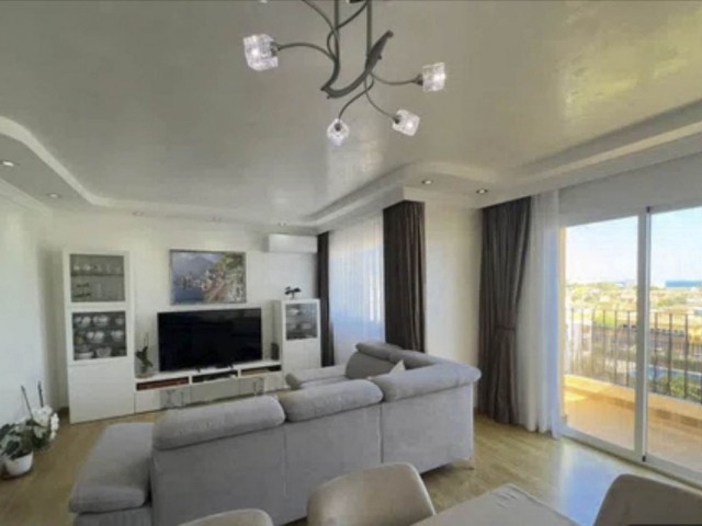 Penthouse, Atalaya, R5112346