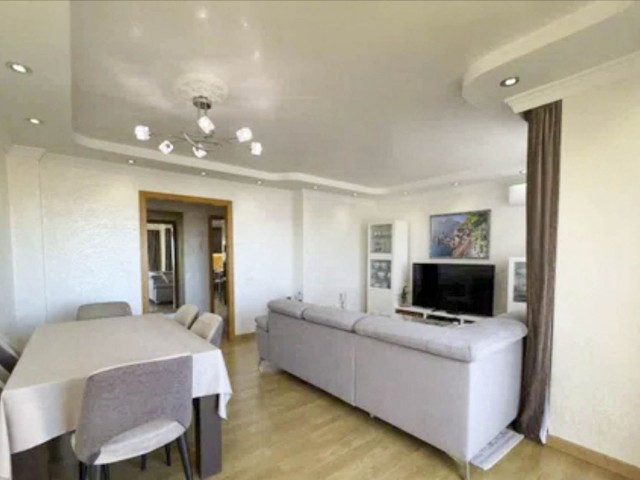 Penthouse, Atalaya, R5112346