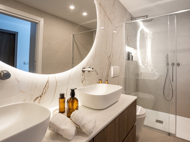 2 Soveroms Leilighet i Nueva Andalucía