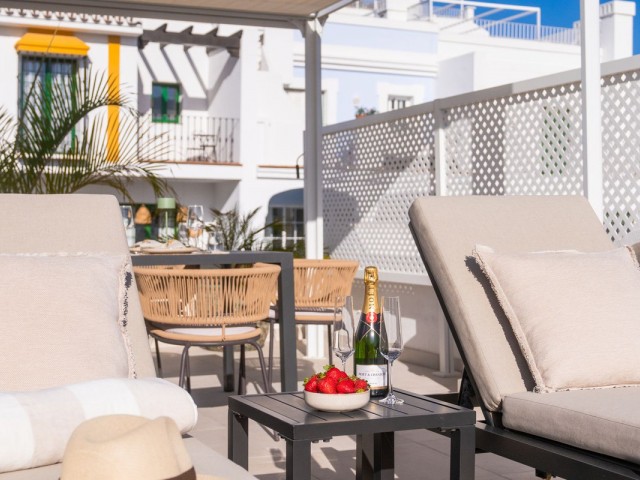 2 Bedrooms Townhouse in Nueva Andalucía