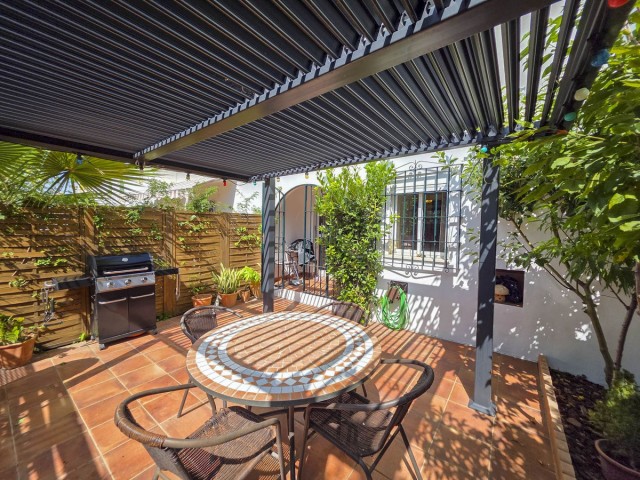 Maison mitoyenne, Casares Playa, R5081407