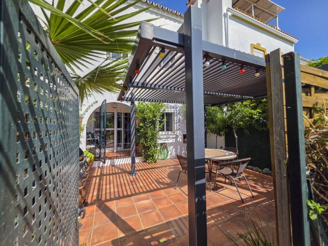 3 Slaapkamer Rijtjeshuis in Casares Playa