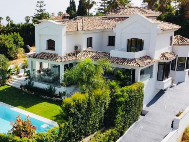 Villa con 6 Dormitorios  en Marbella